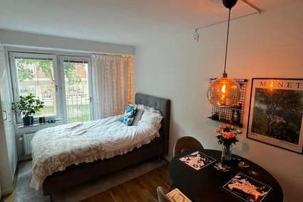 Central etta i Linköping med balkong